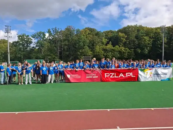 Uczniowie z Wałcza rywalizowali na stadionie COS Bukowina w ramach #ZacznijOdLekkiej