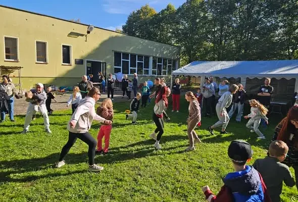 Piknik integracyjny klasy I b w Wałczu – „Poznajmy się!”