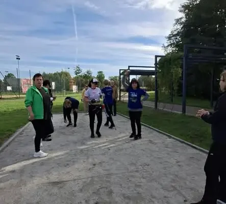 Nordic walking w Wałczu z nietypową rozgrzewką – grą w bule
